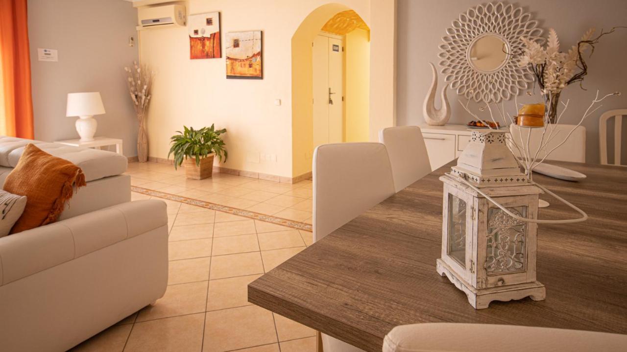 Vila Da Encosta - Private - Heated Swimming Pool - By Bedzy Αλμπουφέιρα Εξωτερικό φωτογραφία